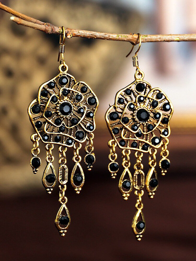 
	Vintage Hollow Flower Tassel Pendant Earrings