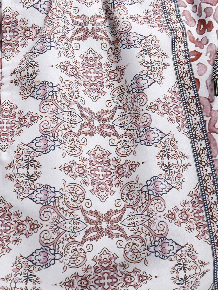 
	Men Scarf Print Patchwork Quick Dry Elastic Waist Board Shorts With Liner