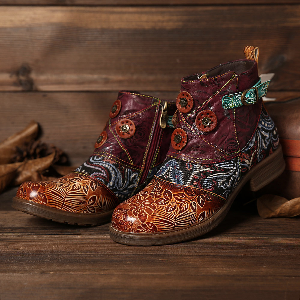 
	SOCOFY Retro Buckle Genuine Leather Splicing Folkways Pattern Flat Soft Short Boots